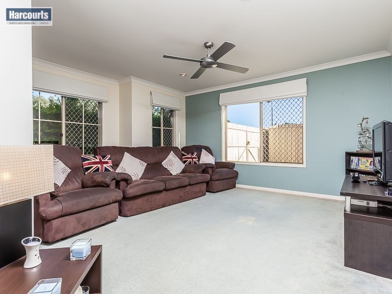 23 Whitfield Crescent, North Lakes QLD 4509