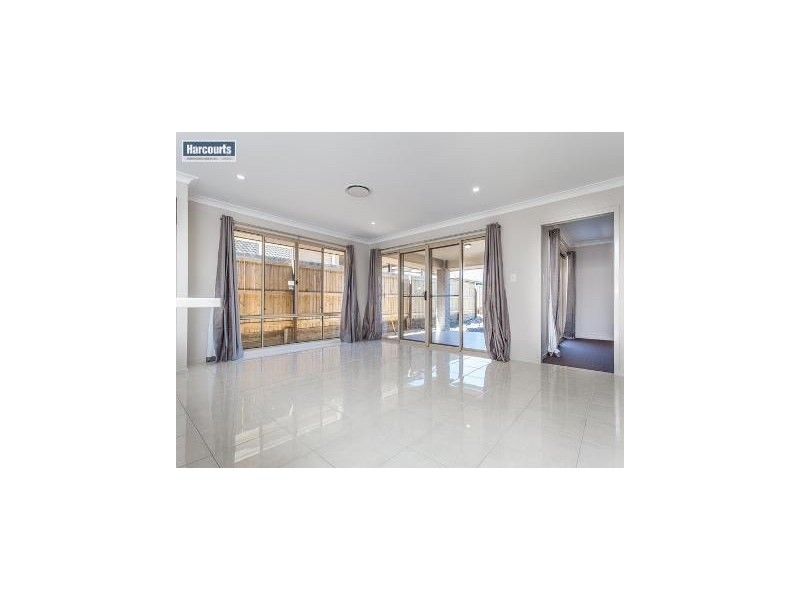 19 Nullarbor Circuit, North Lakes QLD 4509