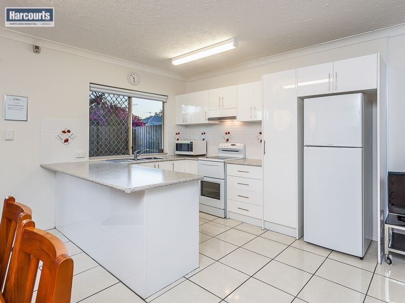 1/10 Caroline Street, Woody Point QLD 4019