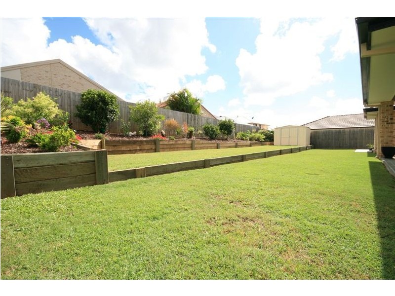 11 Redcedar Street, North Lakes QLD 4509