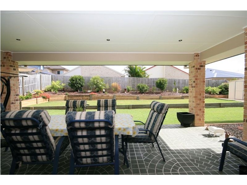 11 Redcedar Street, North Lakes QLD 4509