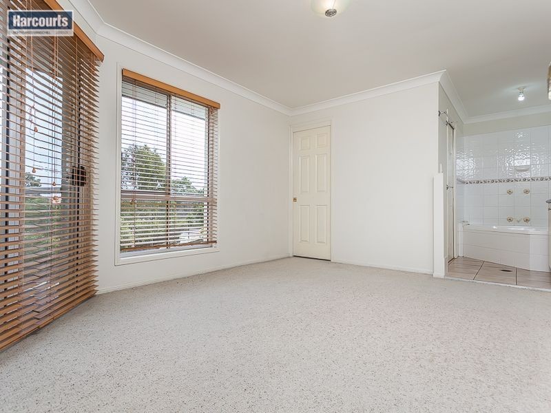 42 Lochside Drive, North Lakes QLD 4509