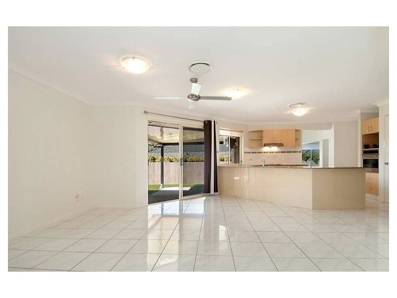 4 Morwell Crescent, North Lakes QLD 4509