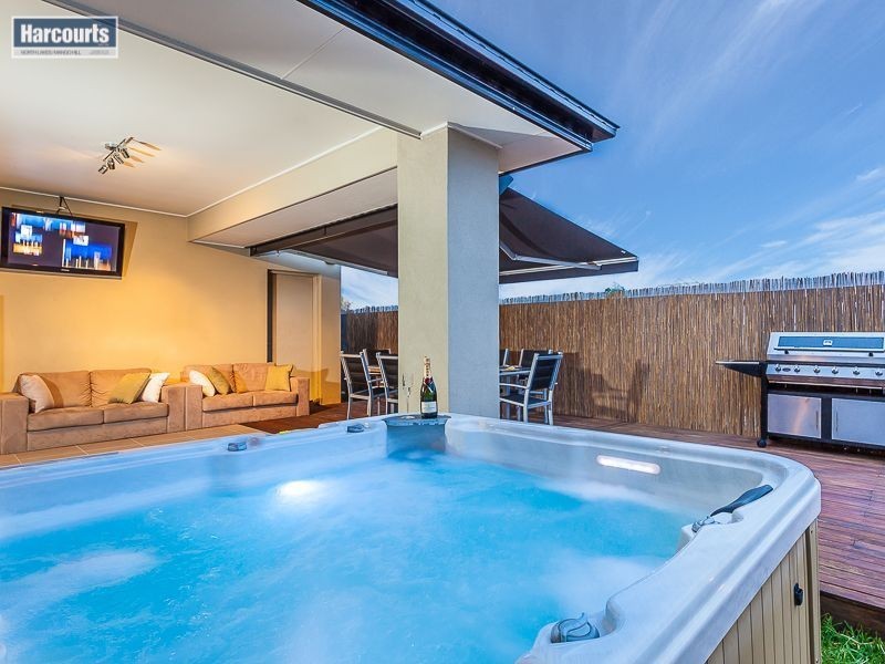 12 Eaton Close, North Lakes QLD 4509