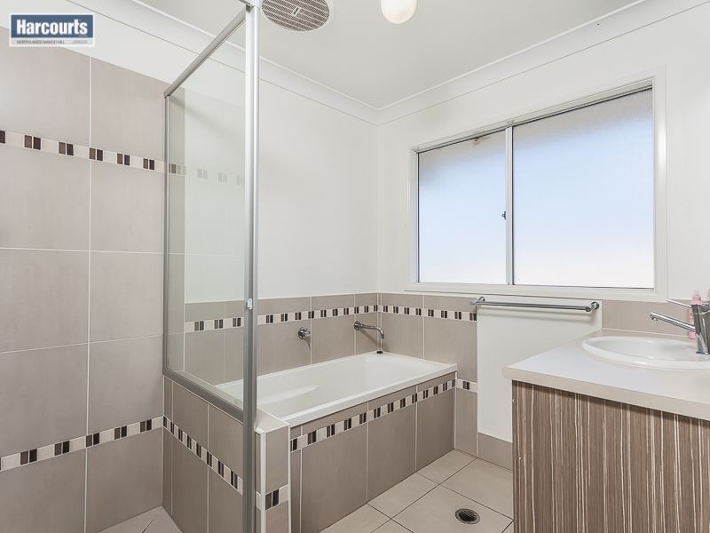 40 Mackintosh Drive, North Lakes QLD 4509