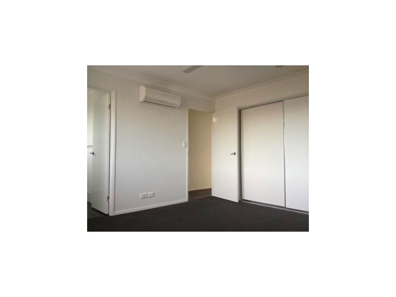 2/5 Kangaroo Street, North Lakes QLD 4509