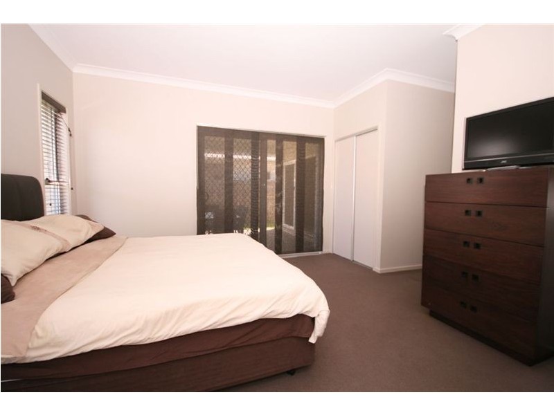 7 Silkyoak Court, North Lakes QLD 4509