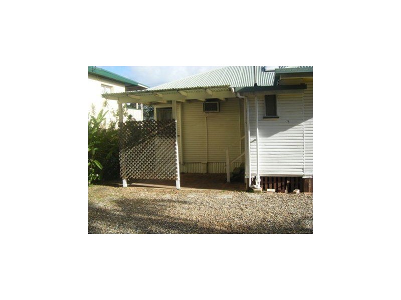 26 Shields Street, Redcliffe QLD 4020