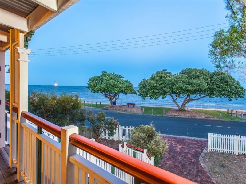 5 Esplanade, Deception Bay QLD 4508