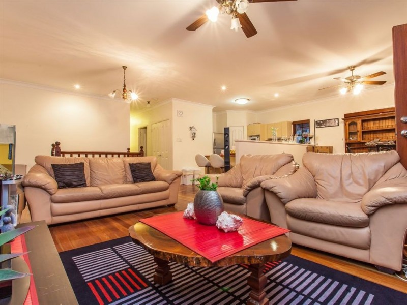 5 Esplanade, Deception Bay QLD 4508