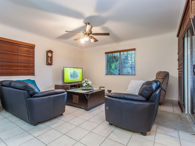5 Esplanade, Deception Bay QLD 4508