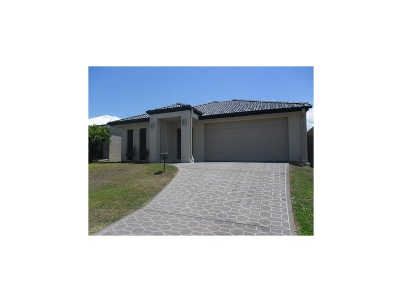33 Wallaroo Circuit, North Lakes QLD 4509