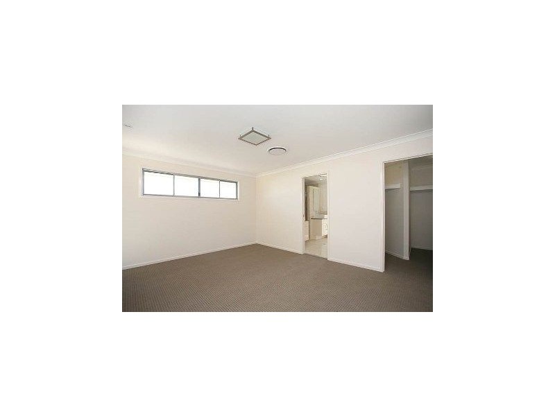 30 Augusta Parade, North Lakes QLD 4509