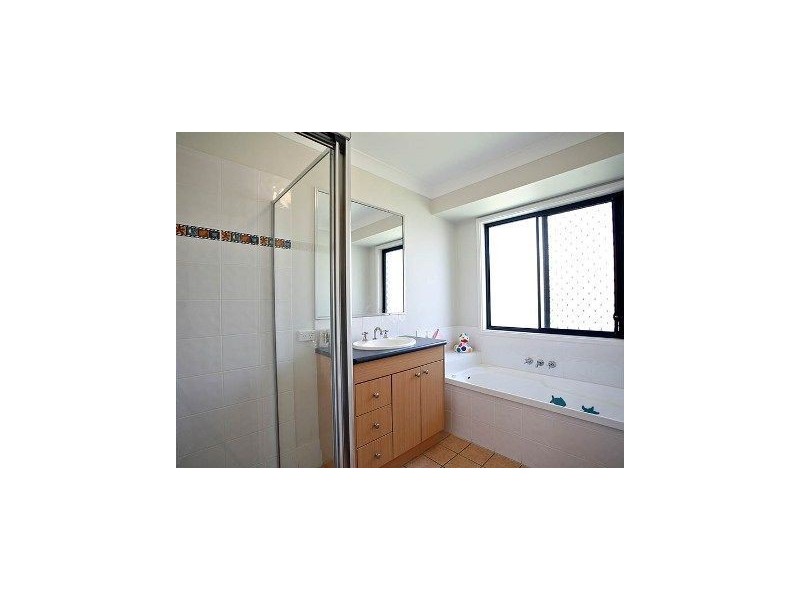 12 Heathcote ave, North Lakes QLD 4509