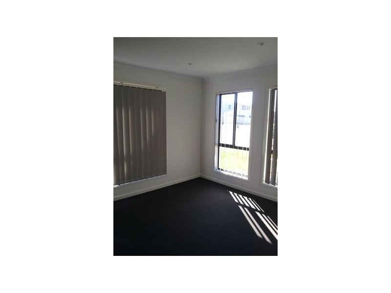 42 Diane Parade, Kallangur QLD 4503