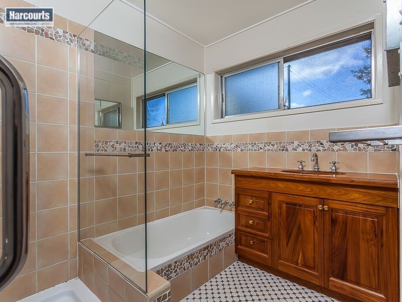 483 Moore Road, Kurwongbah QLD 4503