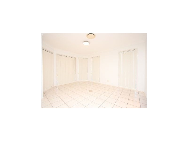 21 Cooksland Crescent, North Lakes QLD 4509