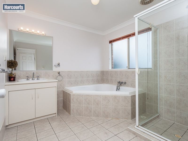 21 Cooksland Crescent, North Lakes QLD 4509