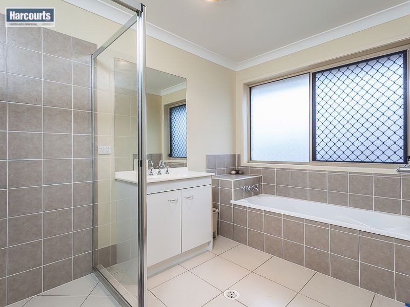 29 Sears Parade, North Lakes QLD 4509