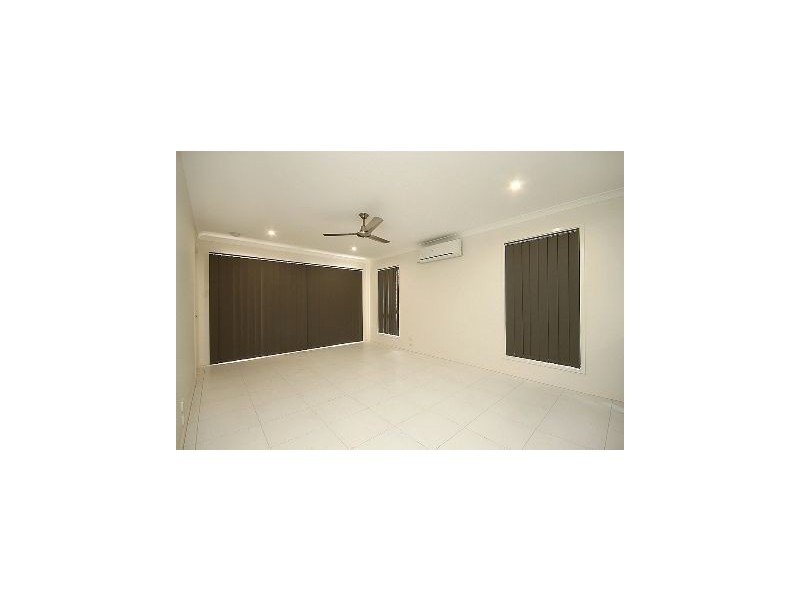19 Nocturnal Promenade, Narangba QLD 4504