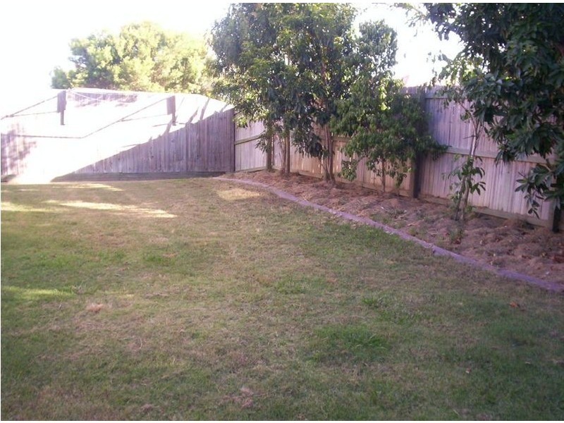 17 Finnegan Drive, North Lakes QLD 4509