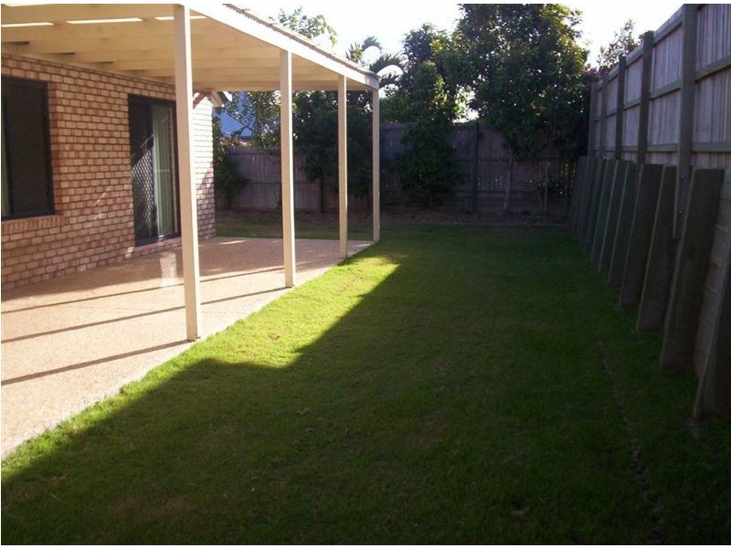 17 Finnegan Drive, North Lakes QLD 4509