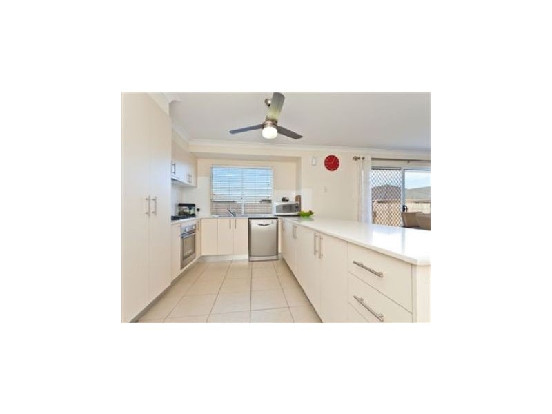 3 Sorrento Street, North Lakes QLD 4509