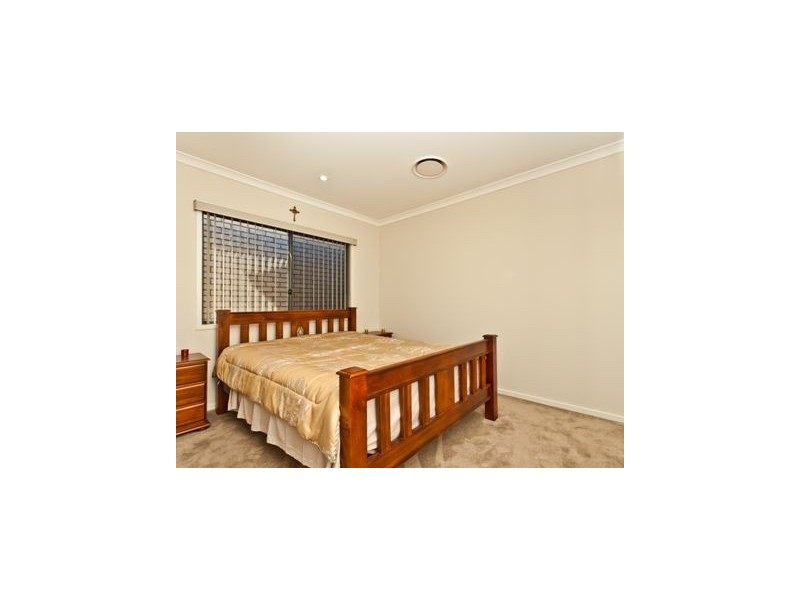 70 Daintree cir, North Lakes QLD 4509