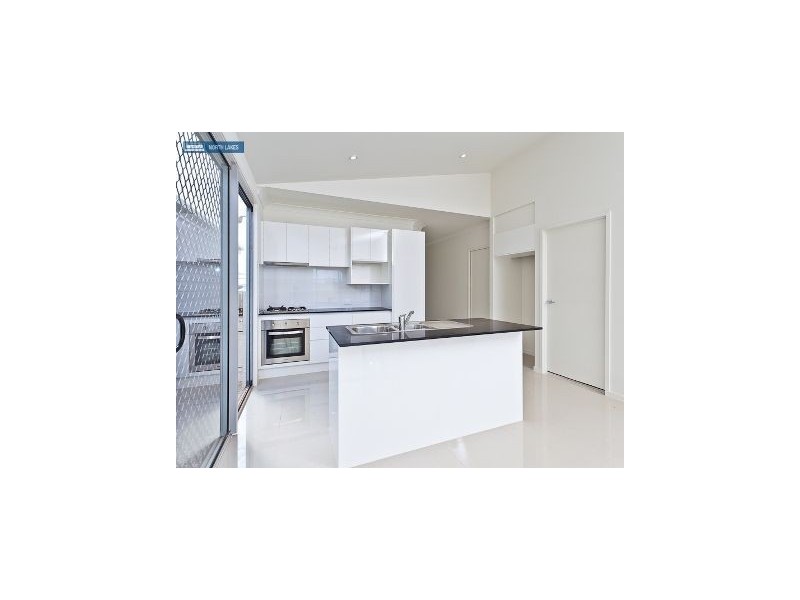 13 Manhattan cres, North Lakes QLD 4509