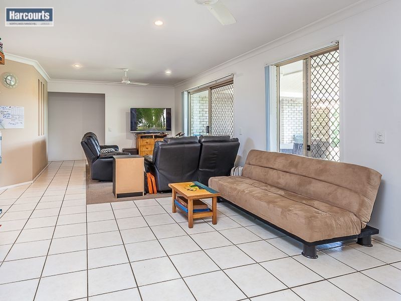 16 Ultramarine Parade, Griffin QLD 4503