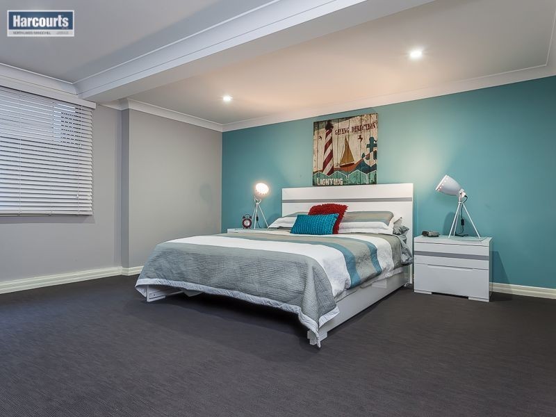 77 Elizabeth Ave, Clontarf QLD 4019