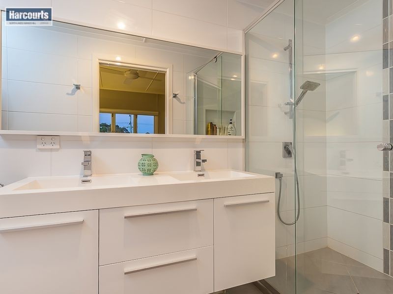 77 Elizabeth Ave, Clontarf QLD 4019