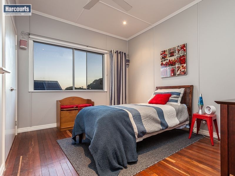 77 Elizabeth Ave, Clontarf QLD 4019