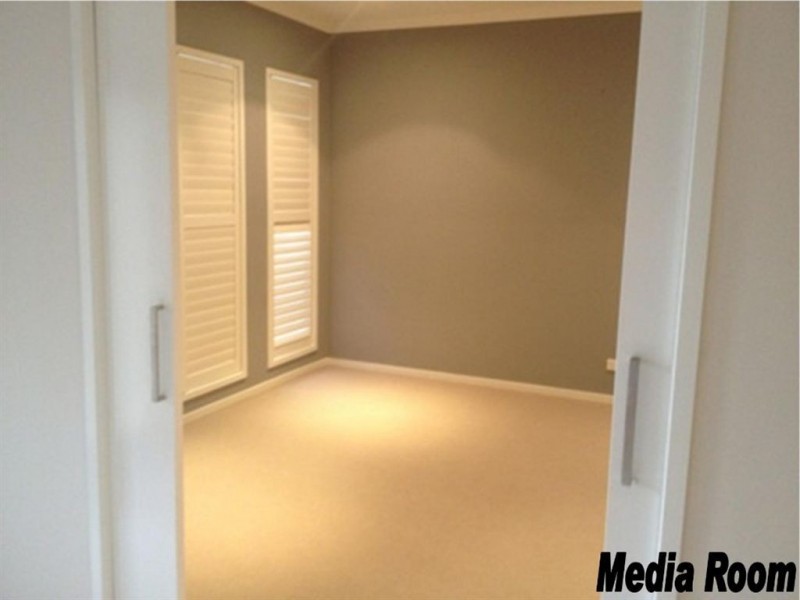 33 Numbat Street, North Lakes QLD 4509