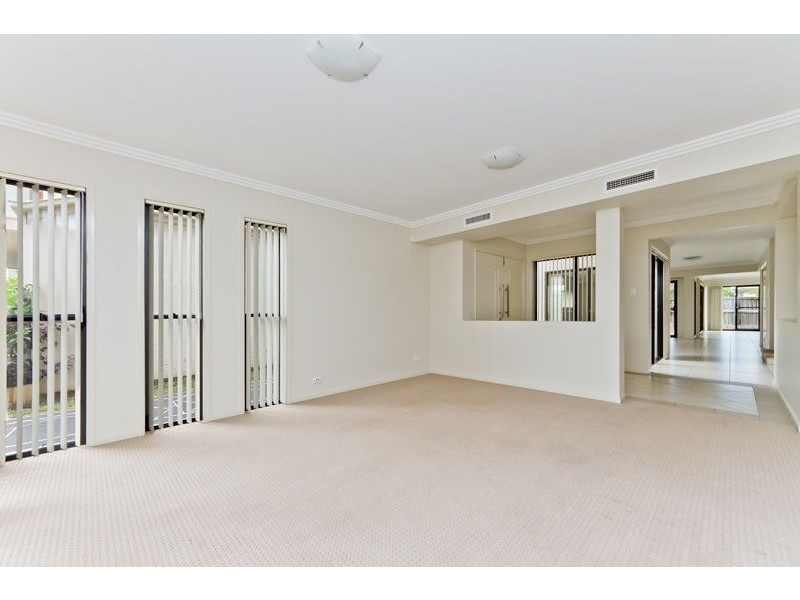 11 Riley Court, North Lakes QLD 4509