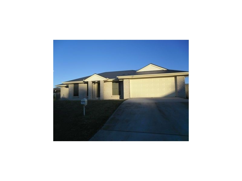 9-11 Leggett Street, Morayfield QLD 4506