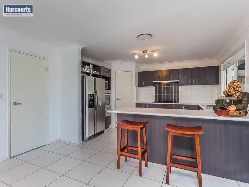 22 Kowari Crescent, North Lakes QLD 4509