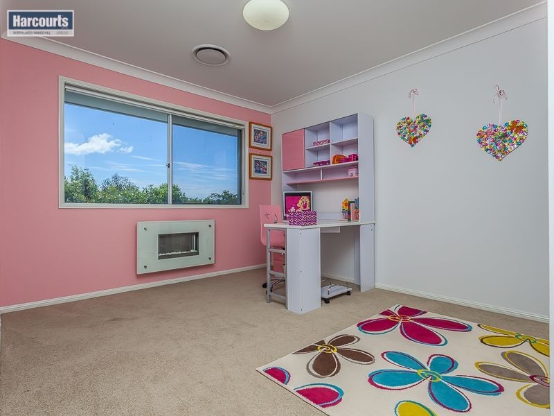 22 Kowari Crescent, North Lakes QLD 4509