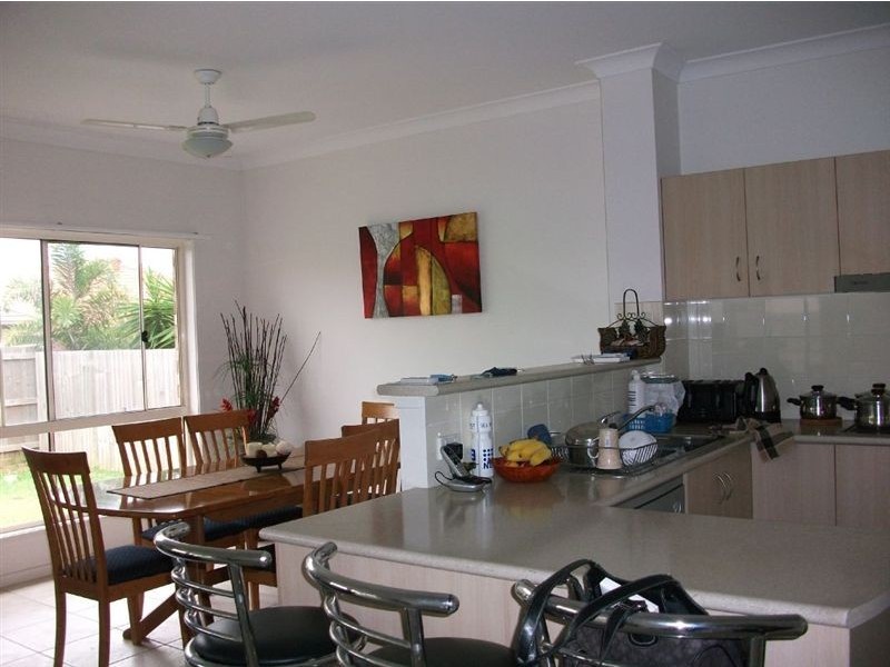 33 Gardenia Street, North Lakes QLD 4509