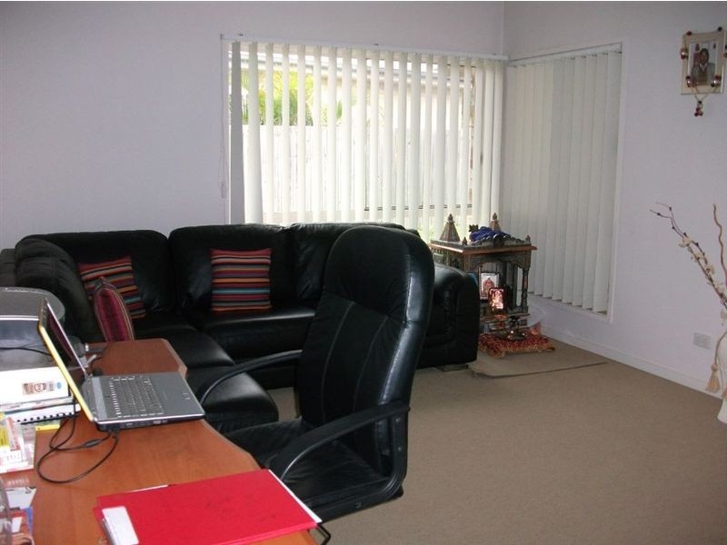 33 Gardenia Street, North Lakes QLD 4509