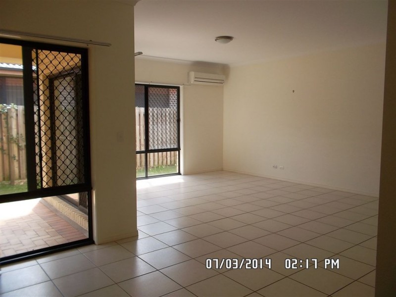 63 Kurrajong Cir, North Lakes QLD 4509