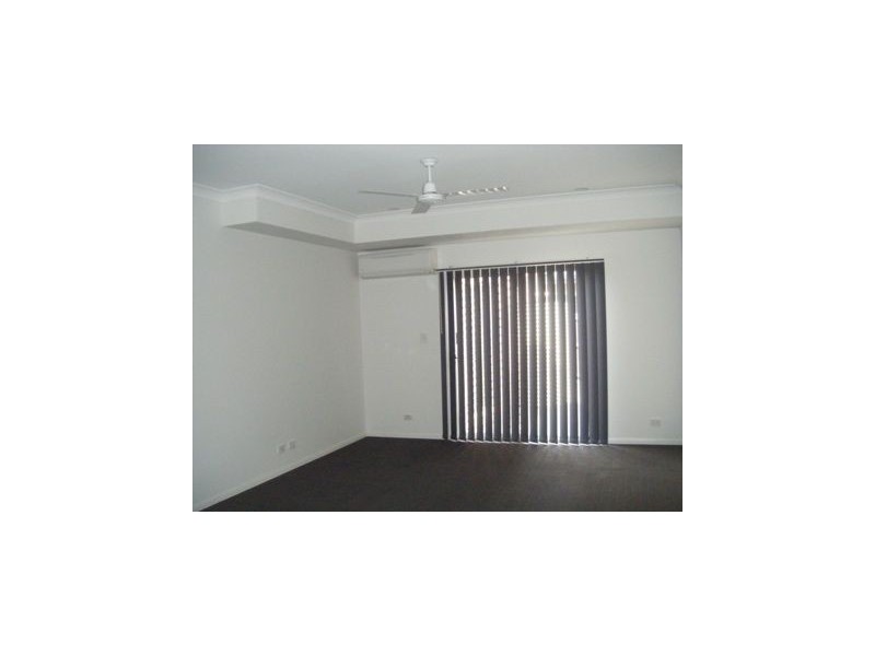 1/5 Kangaroo Street, North Lakes QLD 4509