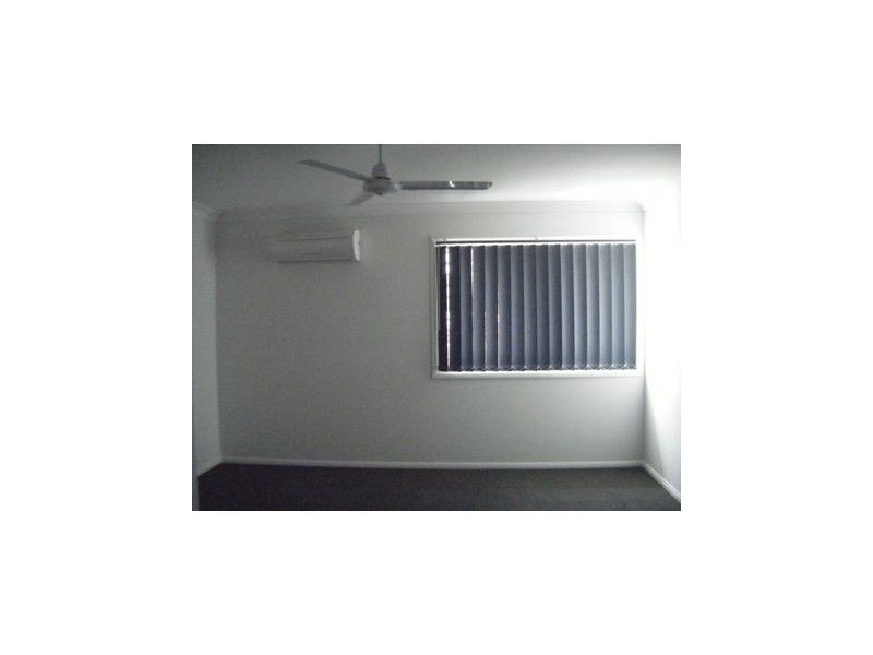 1/5 Kangaroo Street, North Lakes QLD 4509