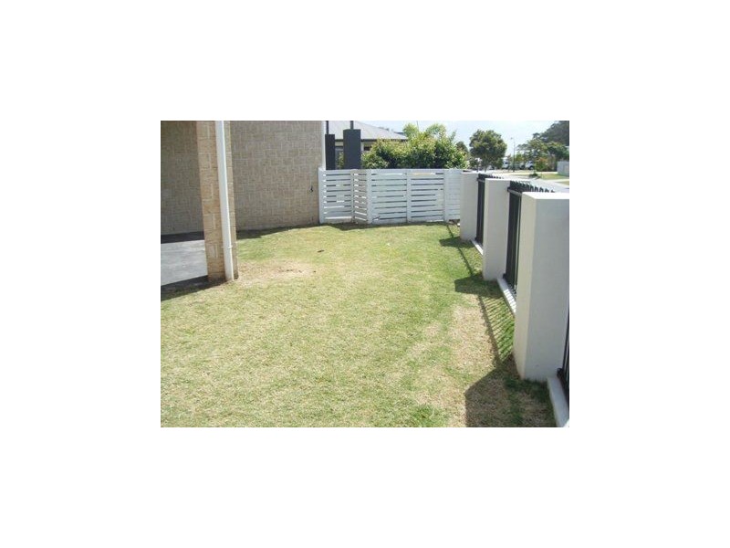 1/5 Kangaroo Street, North Lakes QLD 4509