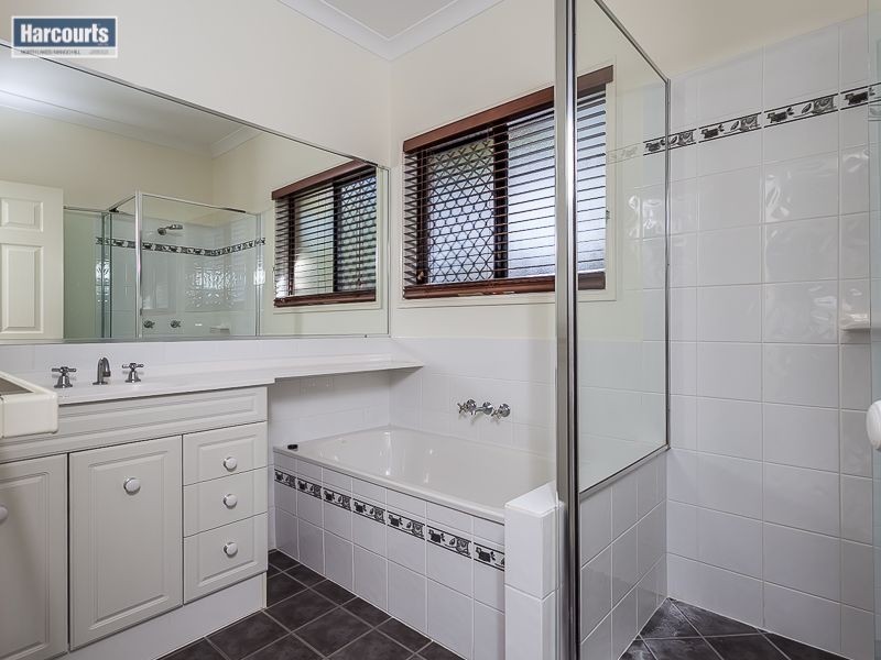 63 Kurrajong Cir, North Lakes QLD 4509