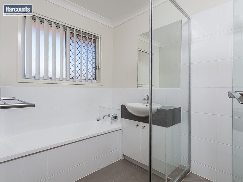 40 Manhattan Cres, North Lakes QLD 4509