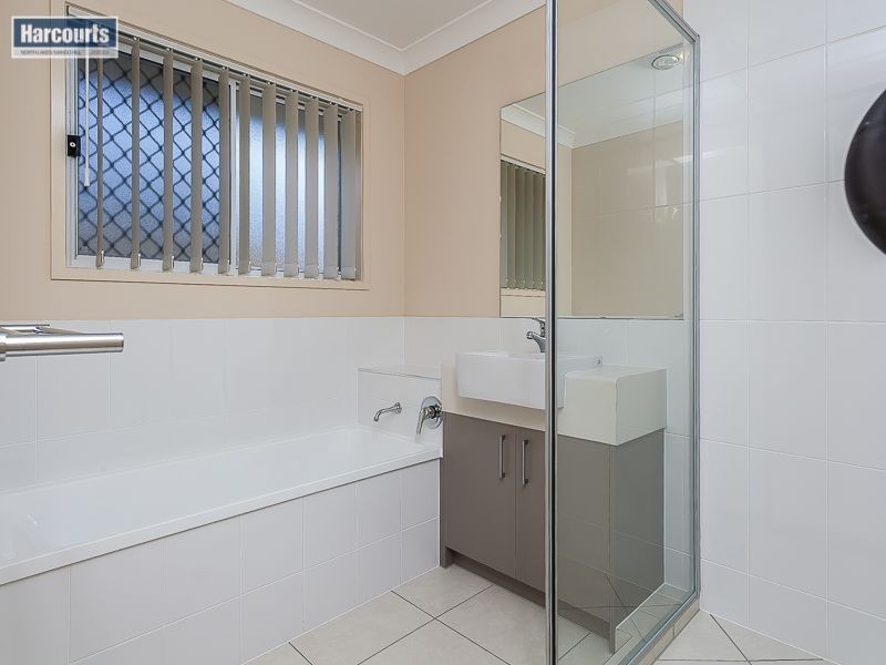 44 Manhattan Crescent, North Lakes QLD 4509