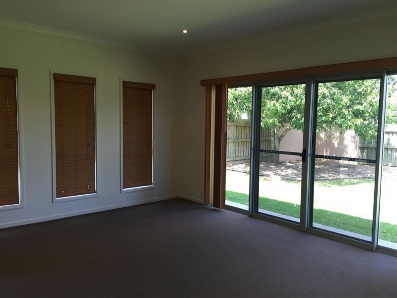 26 Elkington Circuit, North Lakes QLD 4509