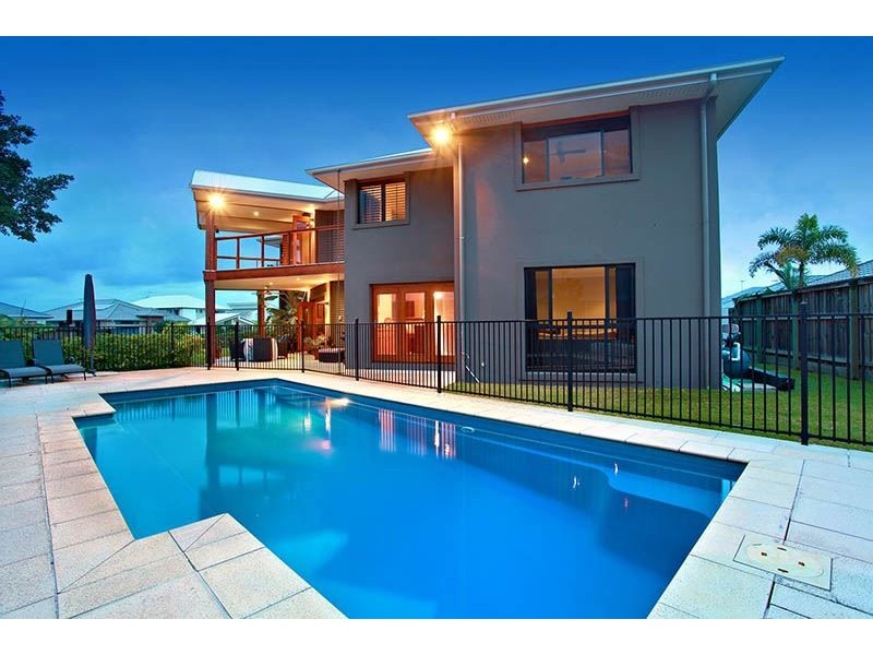 9 Montgomerie Parade, North Lakes QLD 4509