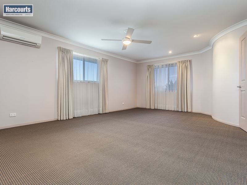 30 Lochside Drive, North Lakes QLD 4509